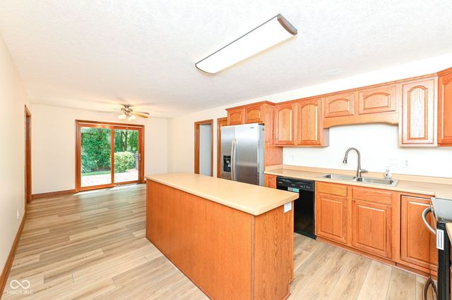 7929 Beechwood Farms, Avon, IN 46123