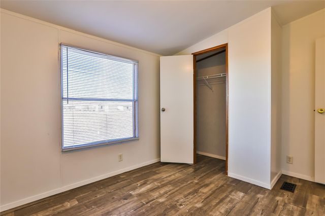 140 Blessing LN, San Marcos, TX 78666