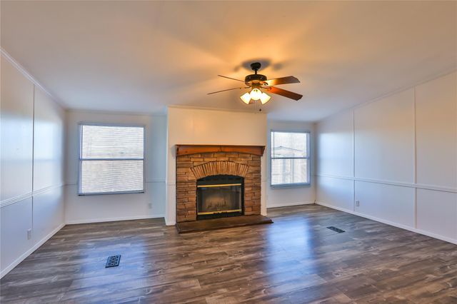 140 Blessing LN, San Marcos, TX 78666