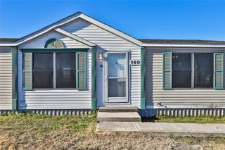 140 Blessing LN, San Marcos, TX 78666