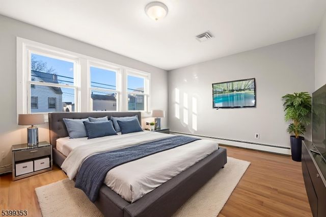 109 Dixon Ave, Paterson City, NJ 07501