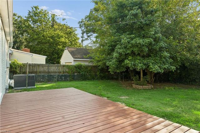 8815 Semmes AVE, Norfolk, VA 23503