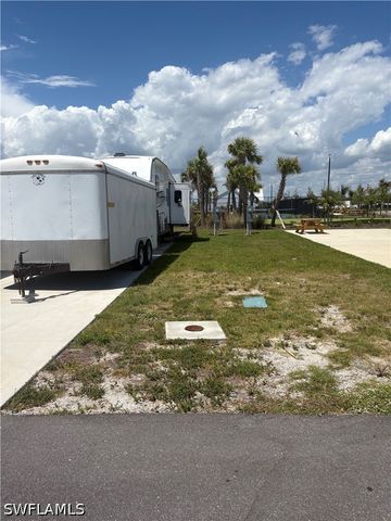 221 Riverclub CT, Punta Gorda, FL 33980