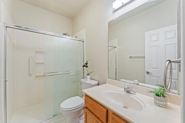 5 Adkinson Ct, Sacramento, CA 95835