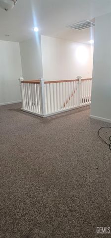 2226 Via Tuscania Avenue, Delano, CA 93215