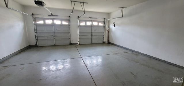 2226 Via Tuscania Avenue, Delano, CA 93215