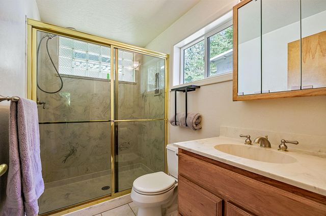 291 Pyle Drive 291, Grants Pass, OR 97527