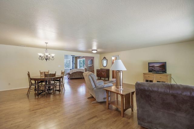 291 Pyle Drive 291, Grants Pass, OR 97527