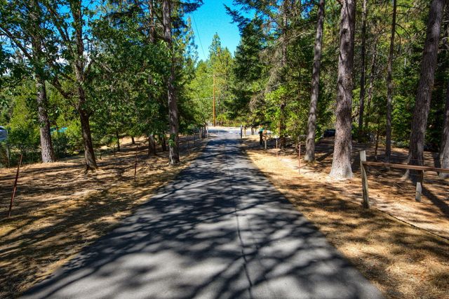 291 Pyle Drive 291, Grants Pass, OR 97527