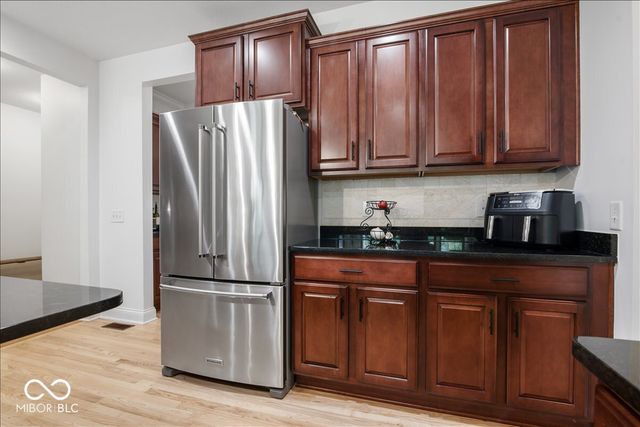 910 Viking Sunrise Lane, Westfield, IN 46074