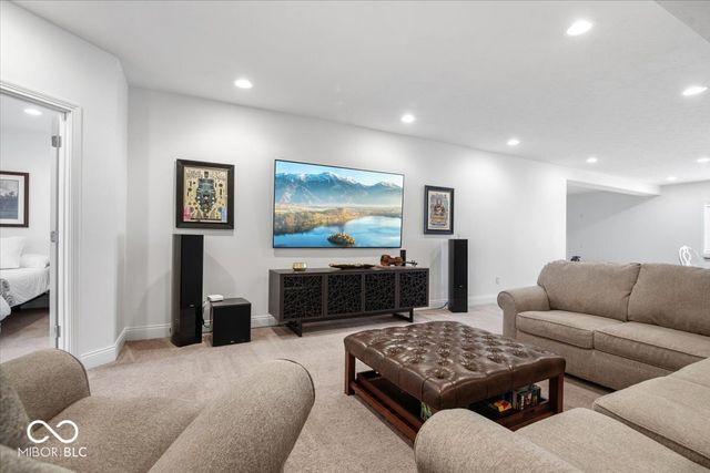 910 Viking Sunrise Lane, Westfield, IN 46074