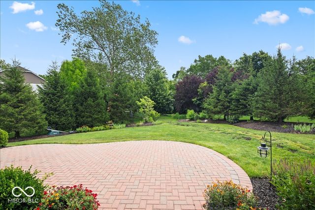 910 Viking Sunrise Lane, Westfield, IN 46074