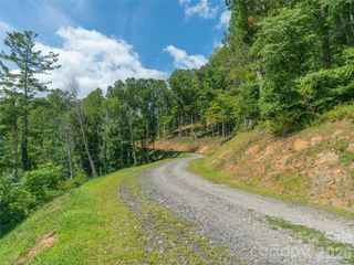 000 Locust Rough Mountain Road 5, Burnsville, NC 28714