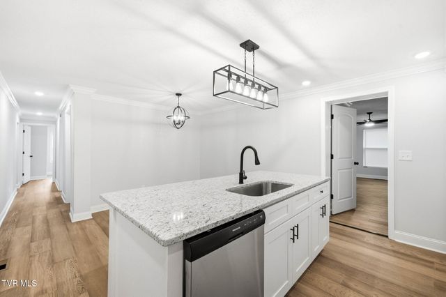 1527 Gray Sta-Sul Springs Road, Jonesborough, TN 37659