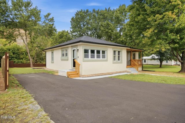 1527 Gray Sta-Sul Springs Road, Jonesborough, TN 37659