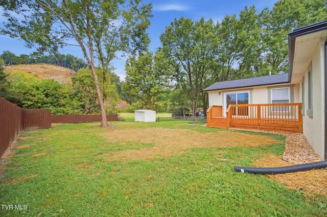 1527 Gray Sta-Sul Springs Road, Jonesborough, TN 37659