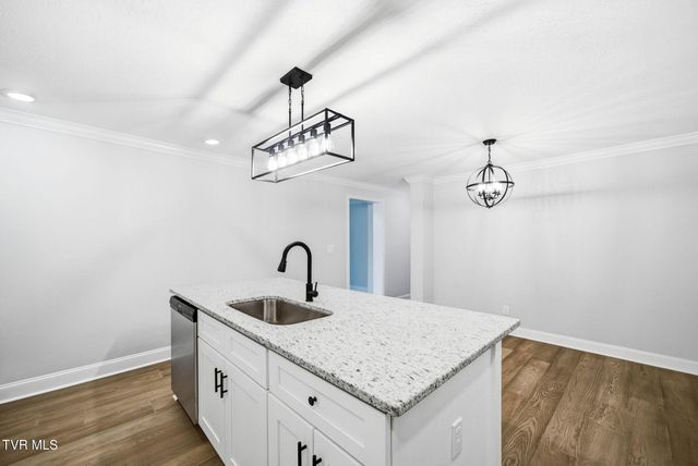 1527 Gray Sta-Sul Springs Road, Jonesborough, TN 37659