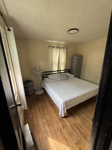 1030 Graves ST, Martinsville, VA 24112