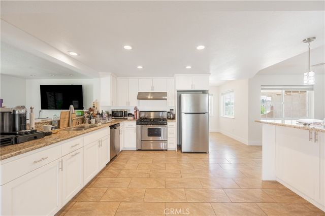43639 Tomahawk Place, Quartz Hill, CA 93536