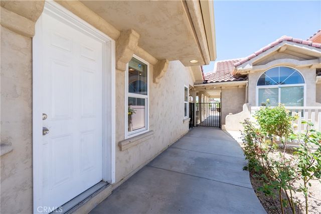 43639 Tomahawk Place, Quartz Hill, CA 93536