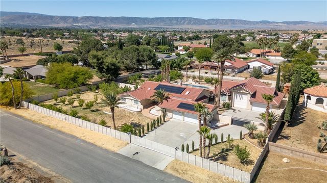 43639 Tomahawk Place, Quartz Hill, CA 93536