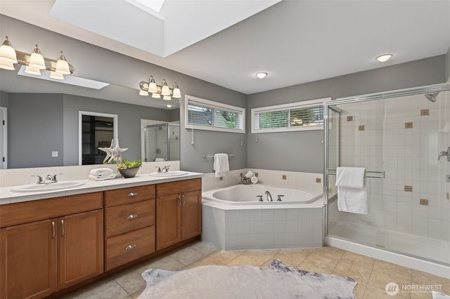 9403 222nd Avenue NE, Redmond, WA 98053