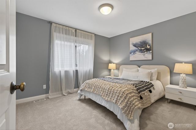 9403 222nd Avenue NE, Redmond, WA 98053