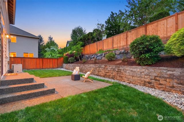 9403 222nd Avenue NE, Redmond, WA 98053
