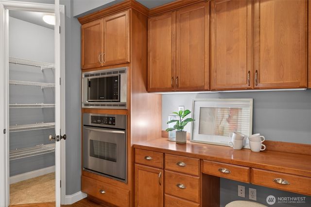 9403 222nd Avenue NE, Redmond, WA 98053
