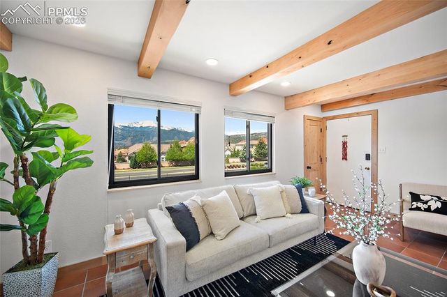 2979 Mesa Road D, Colorado Springs, CO 80904
