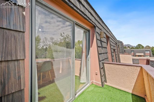 2979 Mesa Road D, Colorado Springs, CO 80904