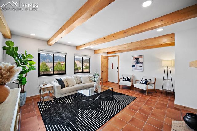 2979 Mesa Road D, Colorado Springs, CO 80904