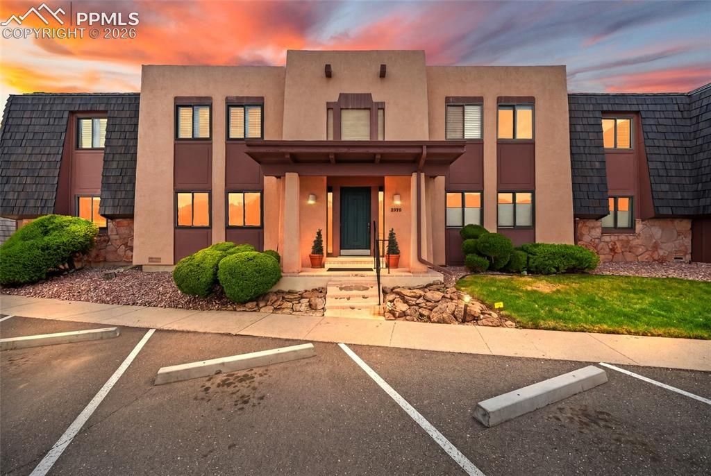 2979 Mesa Road D, Colorado Springs, CO 80904