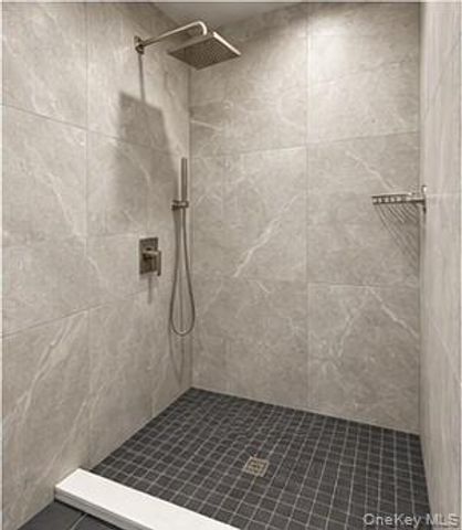 71 E Shore Drive, Babylon, NY 11702