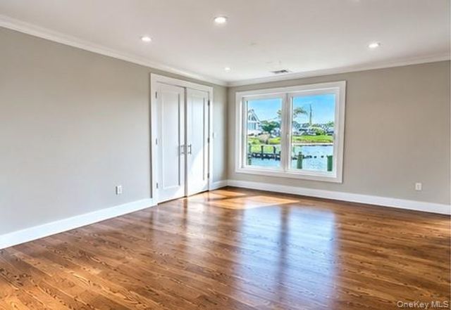 71 E Shore Drive, Babylon, NY 11702