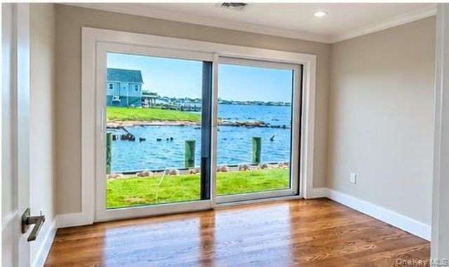 71 E Shore Drive, Babylon, NY 11702