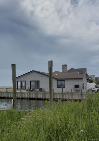 71 E Shore Drive, Babylon, NY 11702