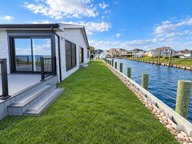 71 E Shore Drive, Babylon, NY 11702