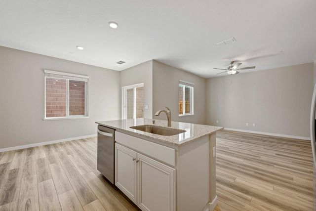 2542 Bog St, Lincoln, CA 95648