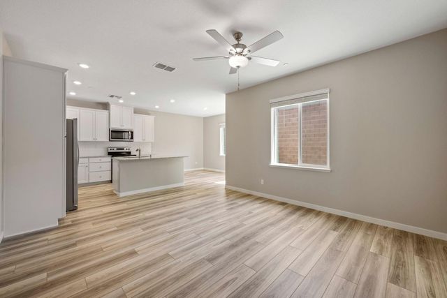 2542 Bog St, Lincoln, CA 95648