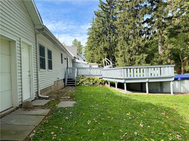 154 Canal Road, Ogden, NY 14559