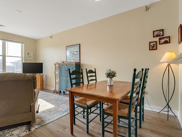 370 Farrell St Apt 313, South Burlington, VT 05403