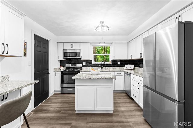 22 Rue Deau Ville Drive, Belleville, IL 62226