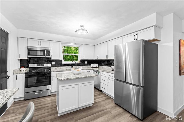 22 Rue Deau Ville Drive, Belleville, IL 62226