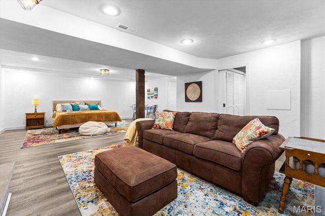 22 Rue Deau Ville Drive, Belleville, IL 62226