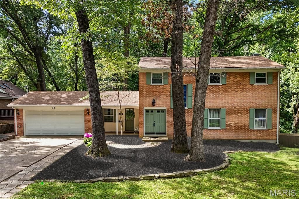 22 Rue Deau Ville Drive, Belleville, IL 62226