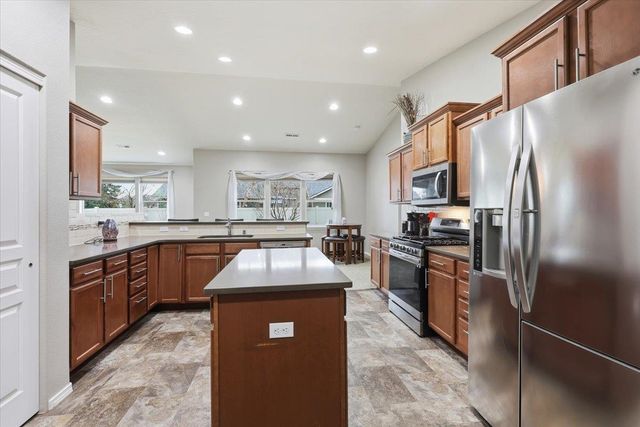 19032 E Grace Ave, Spokane Valley, WA 99027