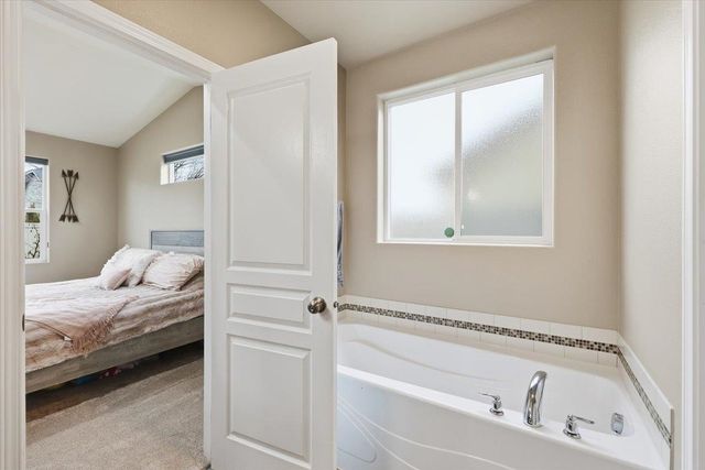 19032 E Grace Ave, Spokane Valley, WA 99027