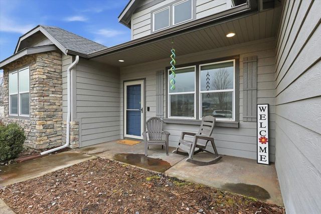 19032 E Grace Ave, Spokane Valley, WA 99027