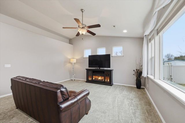 19032 E Grace Ave, Spokane Valley, WA 99027